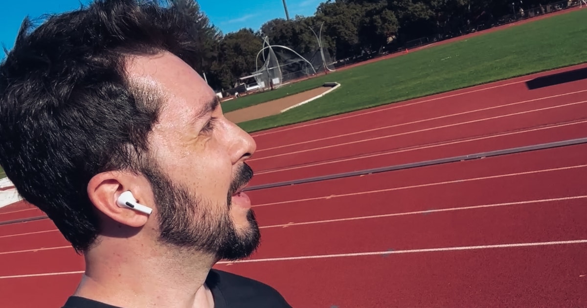 Eder Christian correndo na Stanford University.