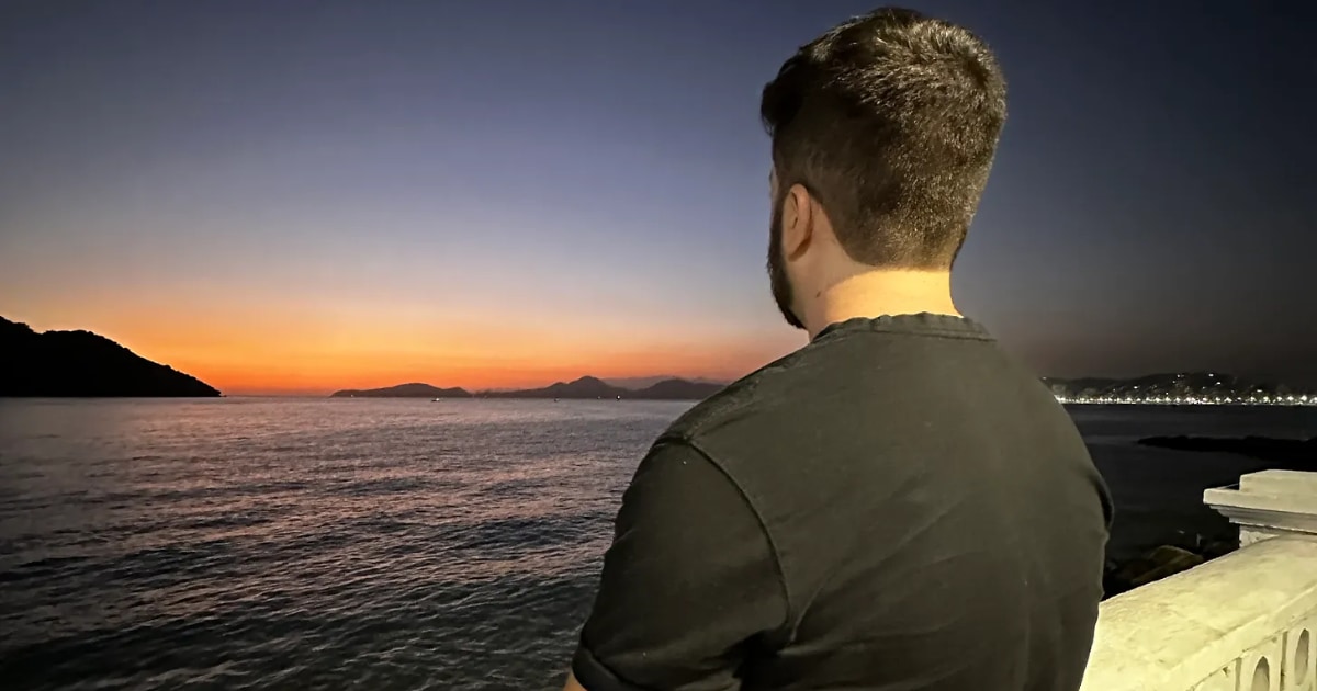 Fim do dia na Ponta da Praia, em Santos, em Dezembro de 2023.